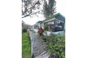 114 KOVE BOULEVARD, OSTEEN, FL 32764 Sold 07/25/25