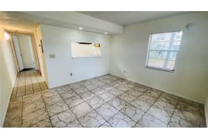 7120 WATERSIDE DRIVE, TAMPA, FL 33617 - MLS#MFRO6279281