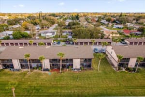1070 Mollie Ln #1, MELBOURNE