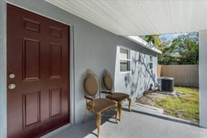4228 LENOX BOULEVARD, ORLANDO, FL 32811 Sold 05/06/25
