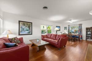 10 PLEASANT VIEW CIRCLE, DAYTONA BEACH, FL 32118 Sold 03/21/25