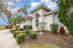 6850 HUNTINGTON HILLS BOULEVARD, LAKELAND, FL 33810 - MLS#MFRO6279686