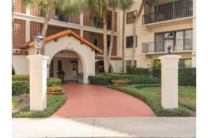 100 INTERLACHEN AVENUE, WINTER PARK, FL 32789 Sold 04/28/25