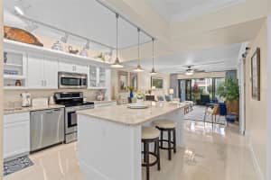 100 INTERLACHEN AVENUE, WINTER PARK, FL 32789 Sold 04/28/25