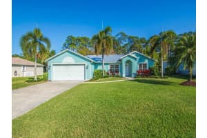 713 46TH SQUARE, VERO BEACH, FL 32968 Sold 03/31/25