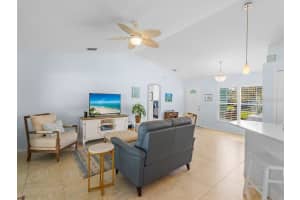 713 46TH SQUARE, VERO BEACH, FL 32968 Sold 03/31/25