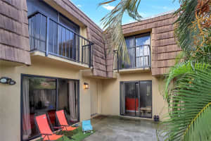 5293 WILLOW CT #522, ORLANDO, FL 32811 Sold 06/03/25
