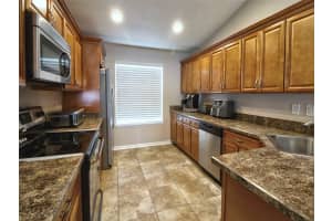 377 COLUMBUS AVENUE, ORANGE CITY, FL 32763 Sold 03/27/25