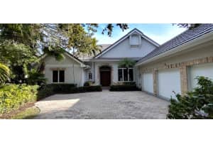 140 N White Jewel Ct, VERO BEACH