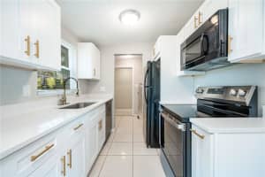 103 FORD AVENUE, ALTAMONTE SPRINGS, FL 32701 Sold 06/27/25