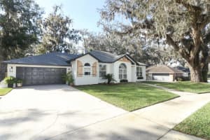 297 LAKE JESSUP AVENUE, OVIEDO, FL 32765 Sold 03/19/25