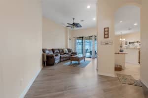 323 VILLA SORRENTO CIRCLE, HAINES CITY, FL 33844 Sold 05/12/25