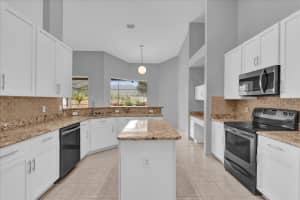 14851 OLDHAM DRIVE, ORLANDO, FL 32826 Sold 04/04/25