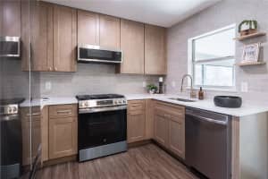 8042 TOMPKINS SQUARE, ORLANDO, FL 32807 Sold 03/31/25