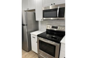 6050 CORAL WAY, BRADENTON, FL 34207 Sold 05/02/25