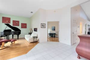 520 LONG LAKE COURT, OVIEDO, FL 32765 Sold 08/29/25