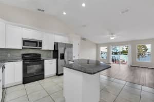445 PETER PAN BOULEVARD, DAVENPORT, FL 33837 Sold 05/28/25