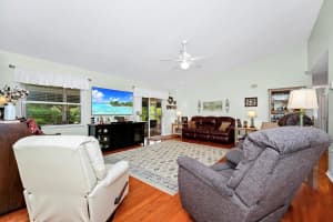 4722 STURBRIDGE CIRCLE, ORLANDO, FL 32812 Sold 04/22/25