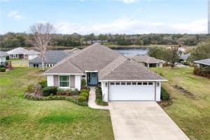 112 FAIRWAY CIRCLE, UMATILLA, FL 32784 Sold 04/15/25