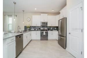 561 PEBBLE BEACH DRIVE, DAVENPORT, FL 33896 - MLS#MFRO6281840