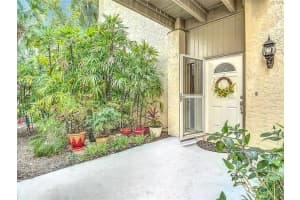 102 Tomoka Trl #102, LONGWOOD