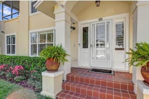 620 PARK LAKE STREET, ORLANDO, FL 32803 Sold 03/31/25