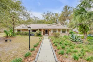 2180 LAUREN LANE, DELAND, FL 32720 Sold 04/22/25