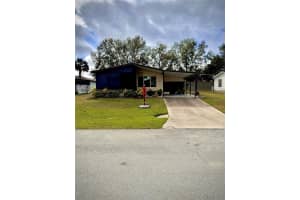 427 VILLAGE CIRCLE, WINTER HAVEN, FL 33880 Sold 04/24/25