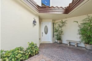 1311 CHESAPEAKE AVENUE, NAPLES, FL 34102 - MLS#MFRO6282610