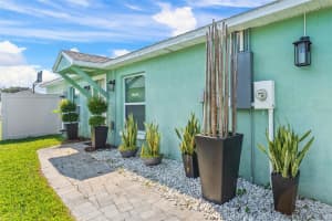 905 BELLA VISTA WAY, ORLANDO, FL 32825 Sold 05/01/25