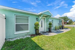 905 BELLA VISTA WAY, ORLANDO, FL 32825 Sold 05/01/25