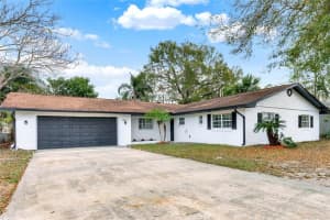 921 LAKE BRANTLEY ROAD, ALTAMONTE SPRINGS, FL 32714 Sold 04/21/25