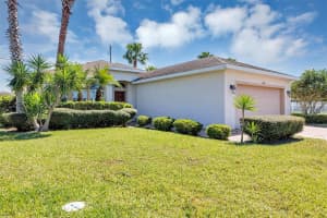 1306 WINDWARD OAKS LOOP, AUBURNDALE, FL 33823 Sold 07/29/25