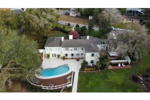1400 Tedford St, EUSTIS