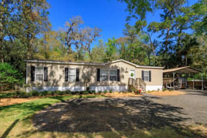 23949 RIVER ROAD, ASTOR, FL 32102 Sold 06/17/25