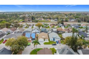 458 Hollinghead Loop, DAVENPORT