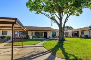 30113 ROBIN LANE, TAVARES, FL 32778 Sold 04/29/25