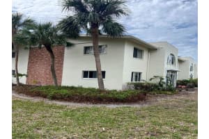 4480 Overlook Dr Dr Ne #17, ST PETERSBURG
