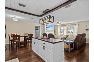 1228 WALKER CIRCLE, LAKELAND, FL 33805 Sold 04/08/25
