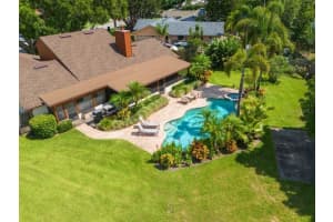 5220 JADE CIRCLE, BELLE ISLE, FL 32812 Sold 04/17/25