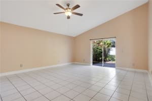 7622 HAMPSHIRE GARDEN PLACE, APOLLO BEACH, FL 33572 Sold 08/27/25