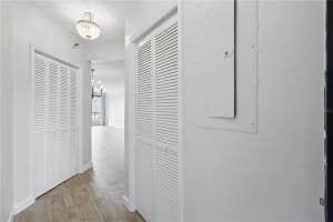 401 ROBINSON STREET, ORLANDO, FL 32801 Sold 07/03/25