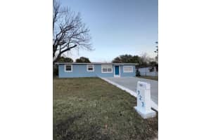 723 Fairmount Rd, DAYTONA BEACH