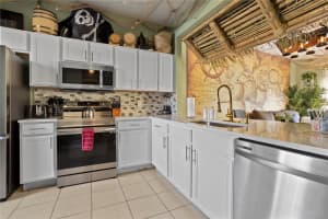 2511 CALABRIA AVENUE, DAVENPORT, FL 33897 Sold 07/10/25