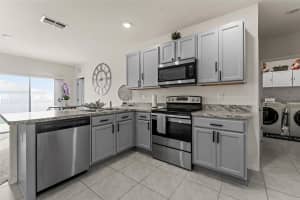 650 PEYTON BROOKE WAY, WINTER HAVEN, FL 33881 Sold 05/02/25