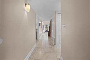 111 AUTUMN DR, LONGWOOD, FL 32779 Sold 05/08/25