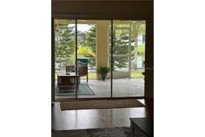 517 VALENCIA CIRCLE, VERO BEACH, FL 32968 Sold 06/27/25