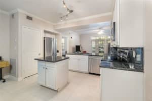 911 ORANGE AVENUE, ORLANDO, FL 32801 Sold 05/15/25