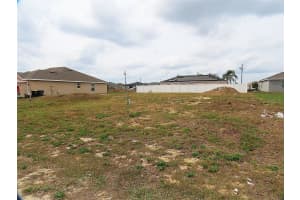 716 DESMOINES DRIVE, KISSIMMEE, FL 34759 Sold 10/03/25