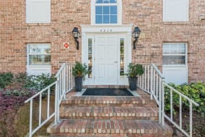 4214 LAKE UNDERHILL ROAD, ORLANDO, FL 32803 Sold 08/08/25